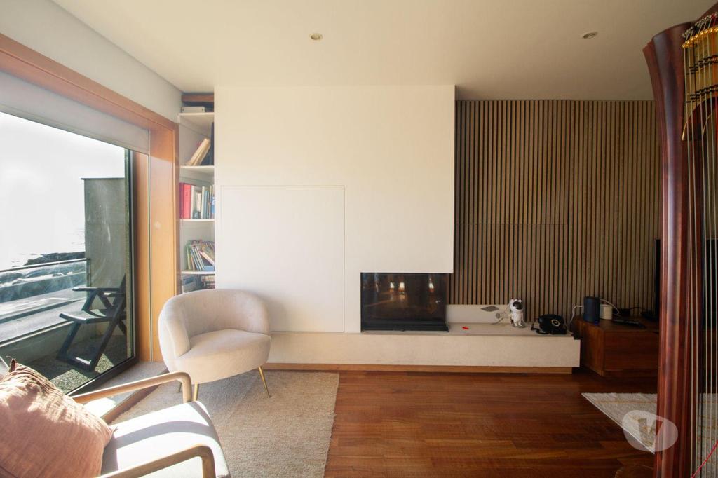 Apartamentos a venda Matosinhos - Fotos para Moradia V3, em primeira linha de mar, no Cabo do Mundo.