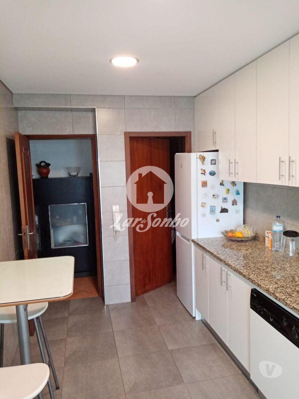 Apartamentos a venda Vila Nova de Famalicão - Fotos para T3 vila dod conde junto a praia (240-A-24980)