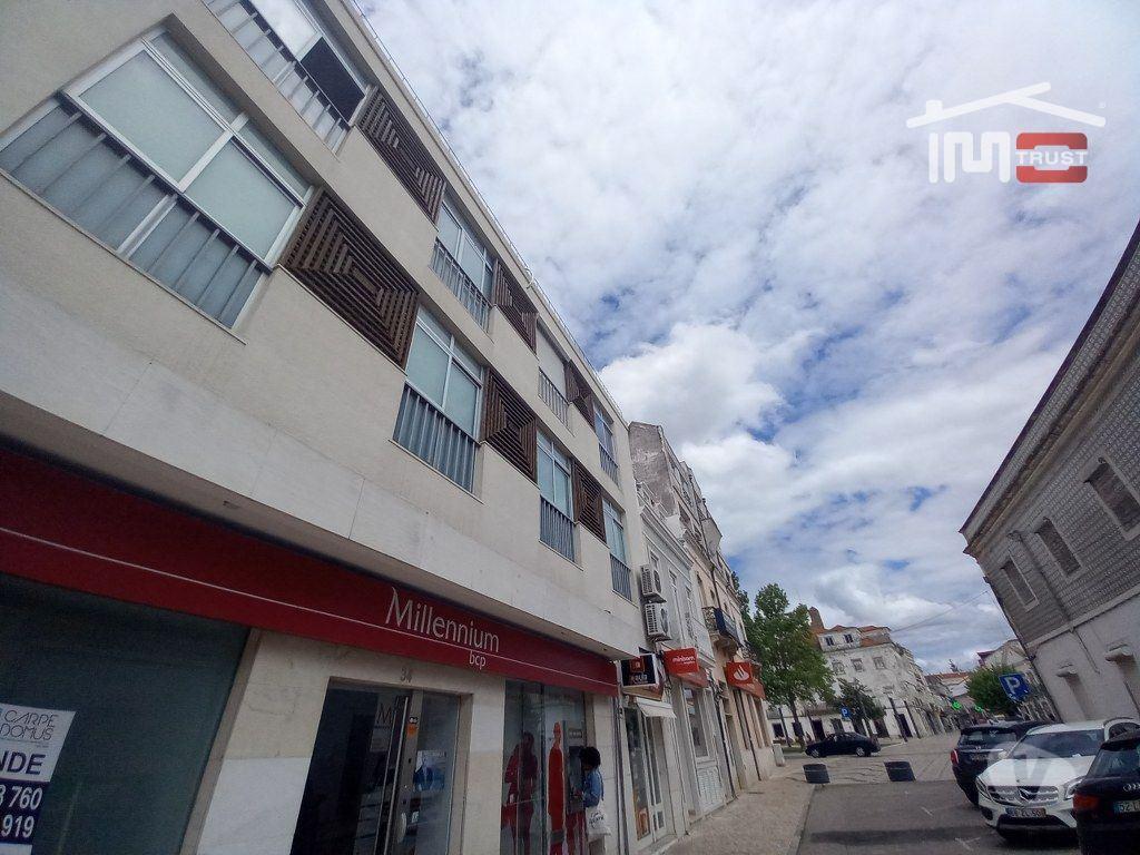 Apartamentos a venda Montijo - Fotos para Montijo-T2 NO CENTRO DO MONTIJO (6-A-001242)
