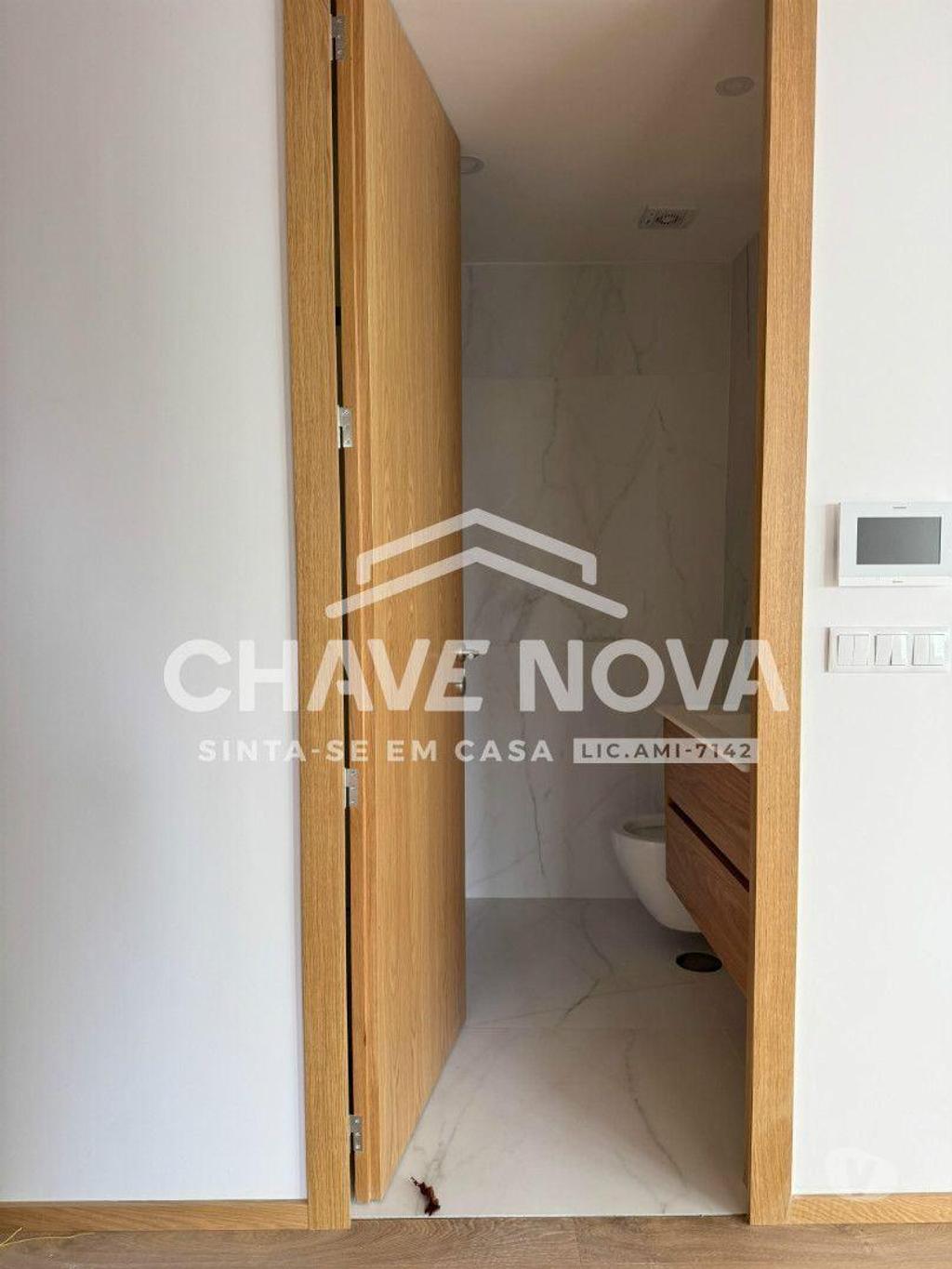 Imóveis para alugar Porto - Fotos para Arrendamento T1 c lugar de garagem no Porto