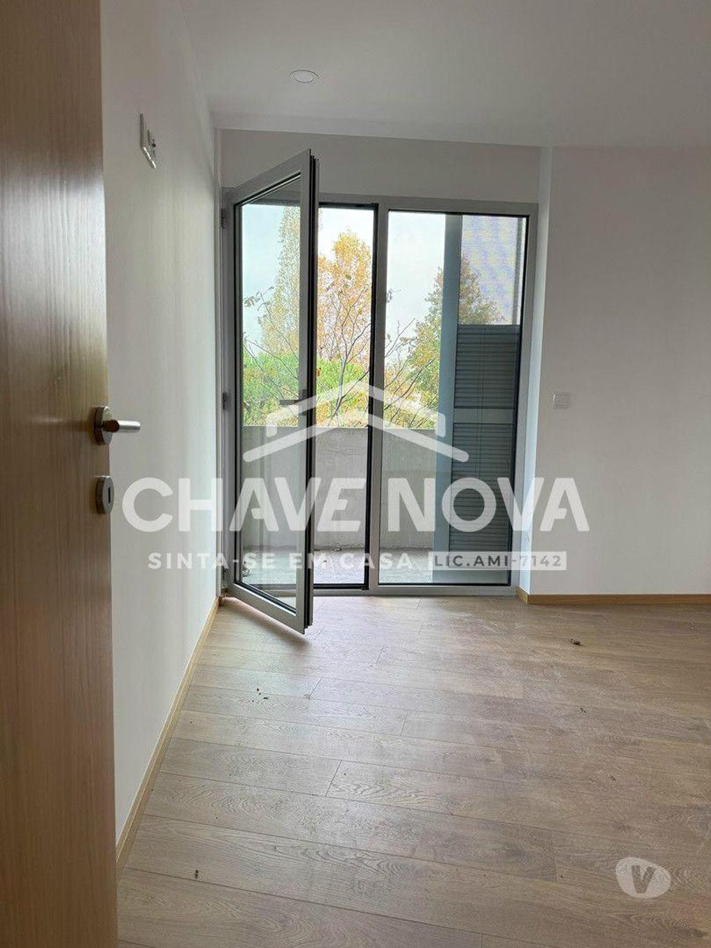 Imóveis para alugar Porto - Fotos para Arrendamento T1 c lugar de garagem no Porto