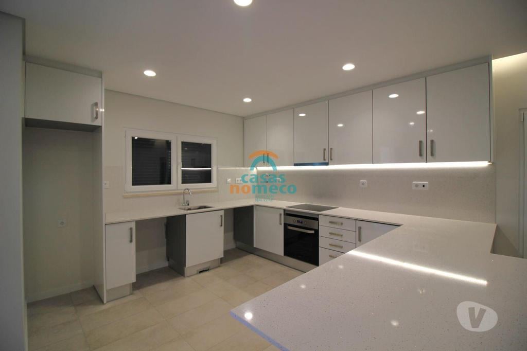 Apartamentos a venda Sesimbra - Fotos para Moradia geminada, nova, para venda, Sesimbra - Sesimbra