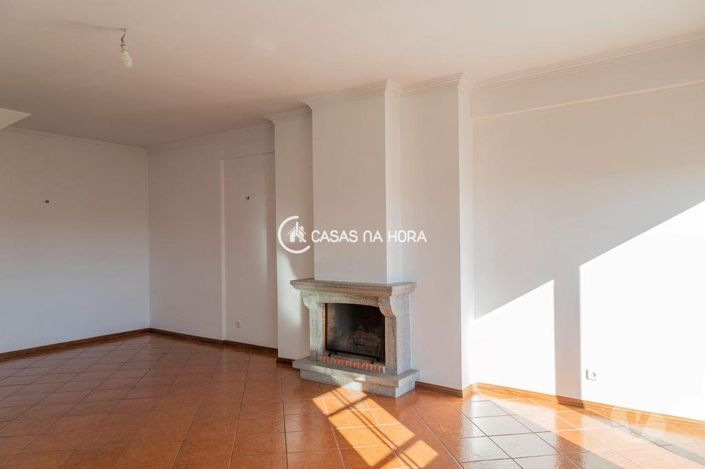Apartamentos a venda Viseu - Fotos para Viseu-T3 Duplex em Marzovelos - Viseu (viseu A 01786)