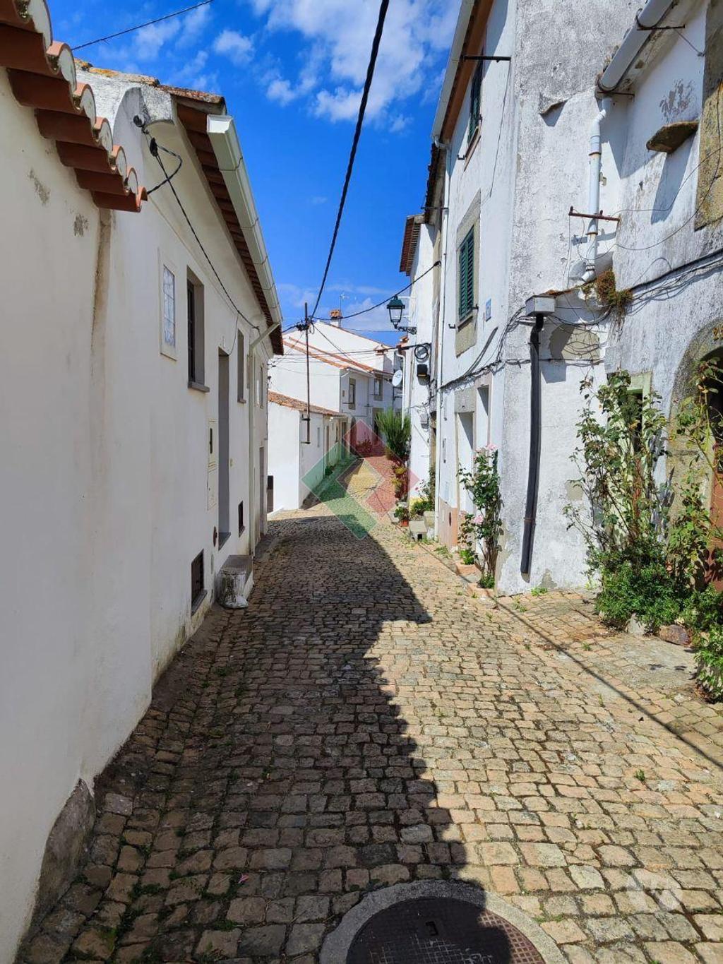 Apartamentos a venda Castelo de Vide - Fotos para Castelo-de-vide-Moradia T2 (MG.10613)