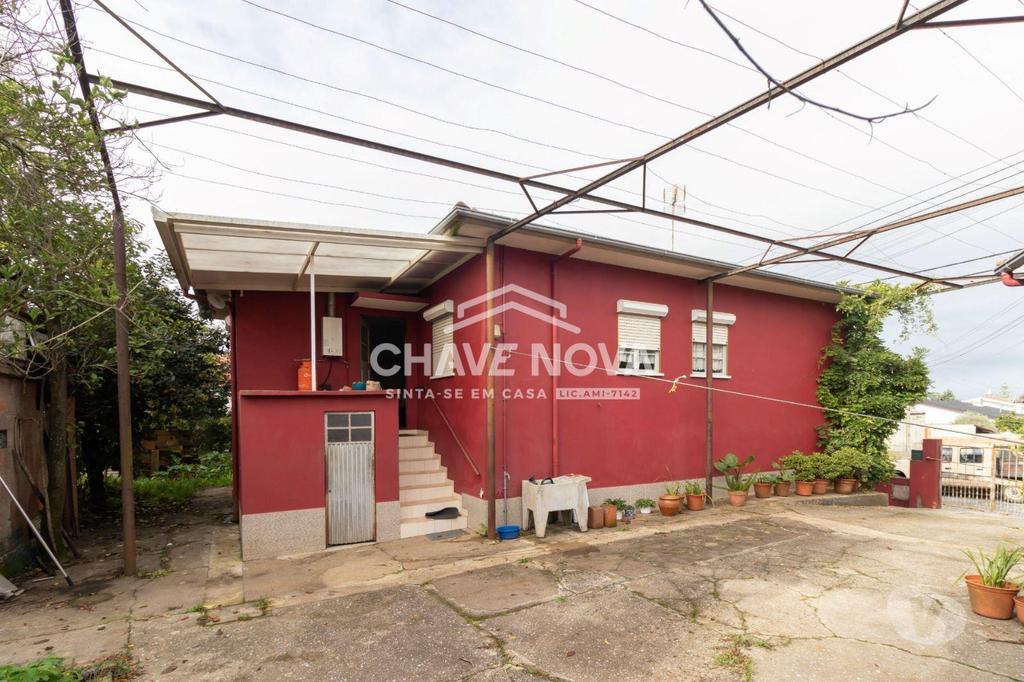 Apartamentos a venda Santa Maria da Feira - Fotos para Moradia V3 isolada à venda em São Miguel do Souto - S.M. da