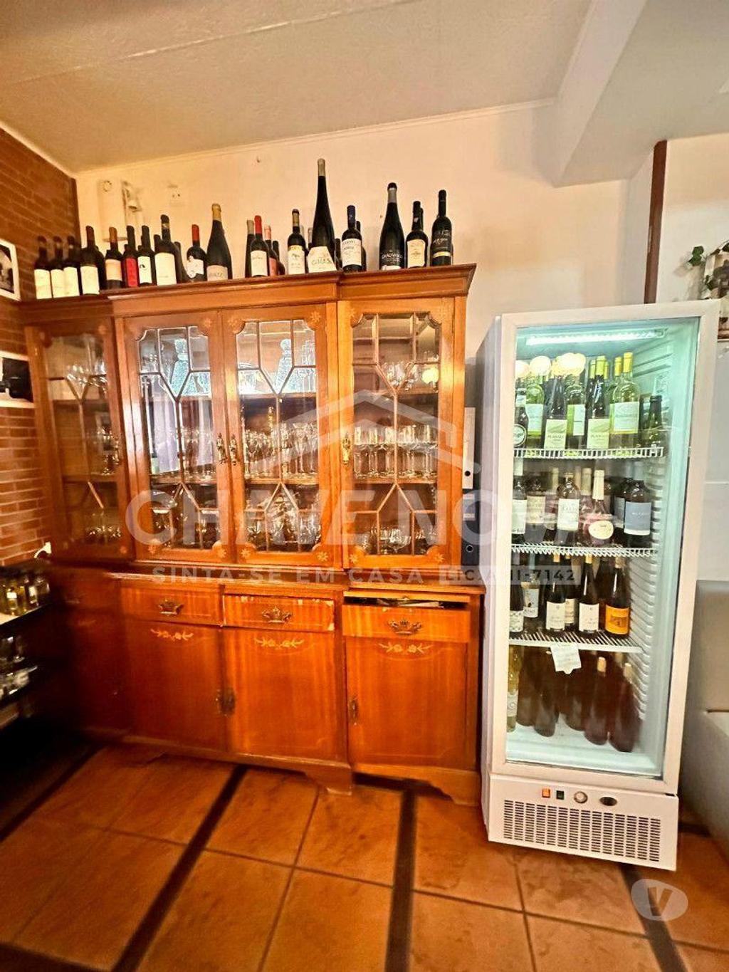Comprar Loja Porto - Fotos para Trespasse de Restaurante na rua Guedes de Azevedo - Cedofeita...