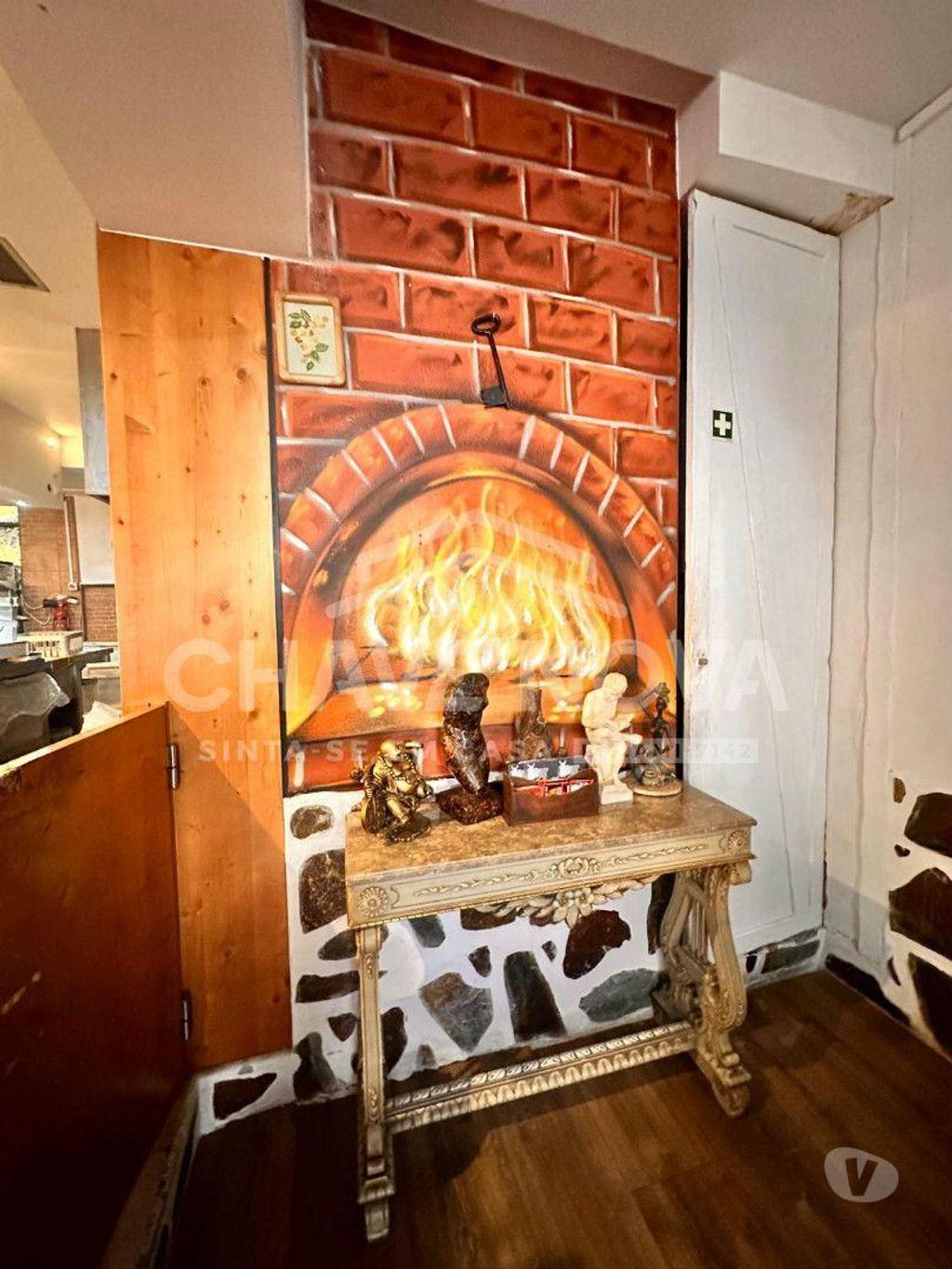 Comprar Loja Porto - Fotos para Trespasse de Restaurante na rua Guedes de Azevedo - Cedofeita...