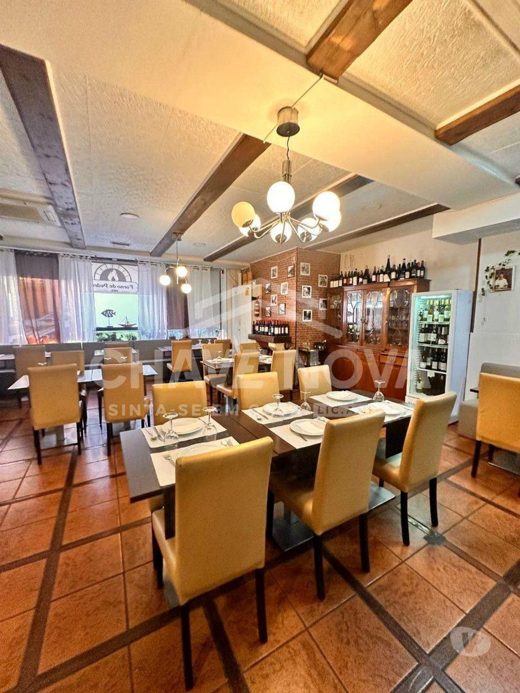 Comprar Loja Porto - Fotos para Trespasse de Restaurante na rua Guedes de Azevedo - Cedofeita...