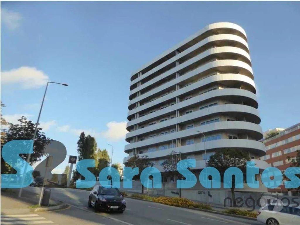 Imóveis para alugar Porto - Fotos para T2 Novo C Lugar de Garagem á Boavista-Porto