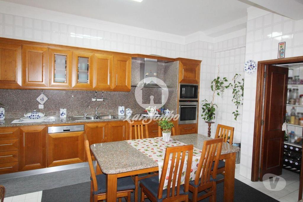 Apartamentos a venda Barcelos - Fotos para Barcelos-Apartamento T4 em São José (265-A-01018)