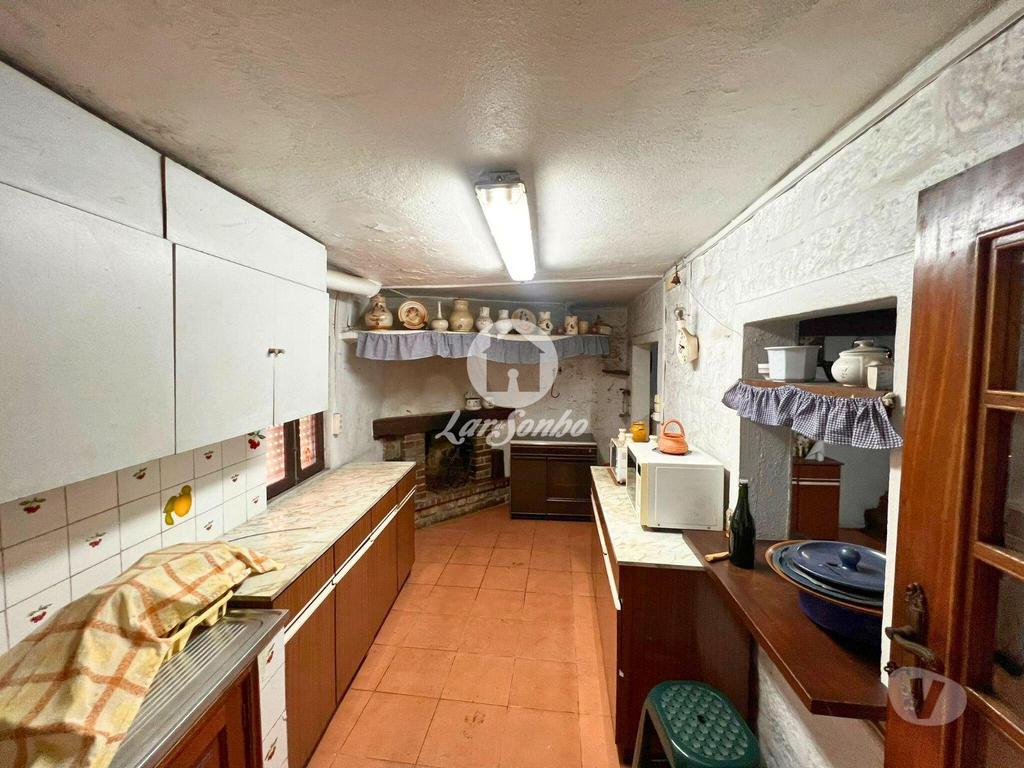 Apartamentos a venda Barcelos - Fotos para Barcelos-Moradia para restauro em Barcelos (265-M-01629)