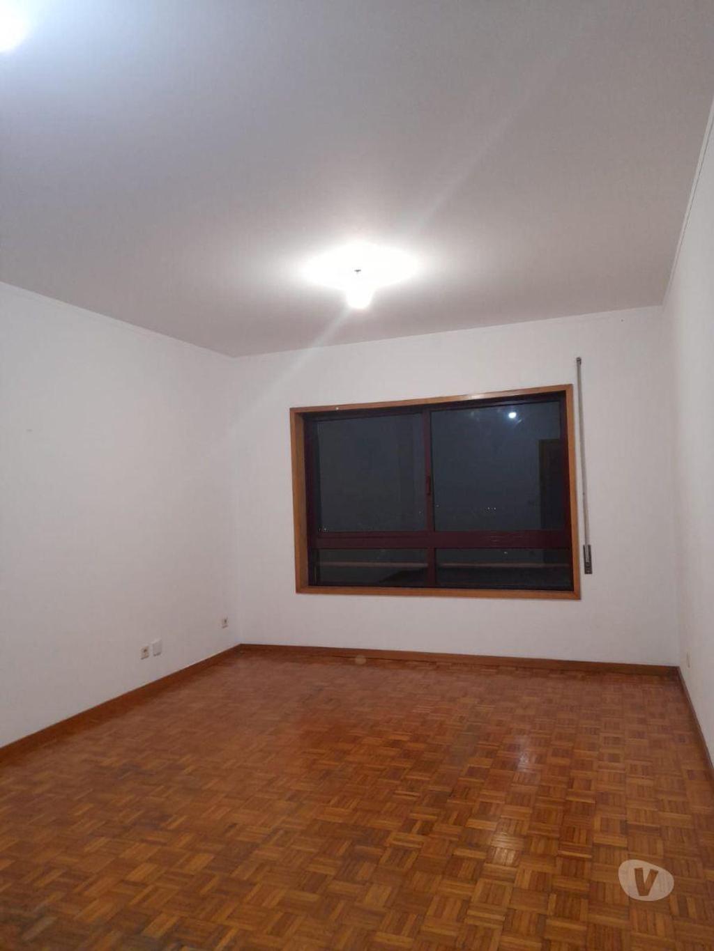 Apartamentos a venda Vila Nova de Gaia - Fotos para Apartamento T3 - Vila D Este com Garagem e Arrumo (811242015)