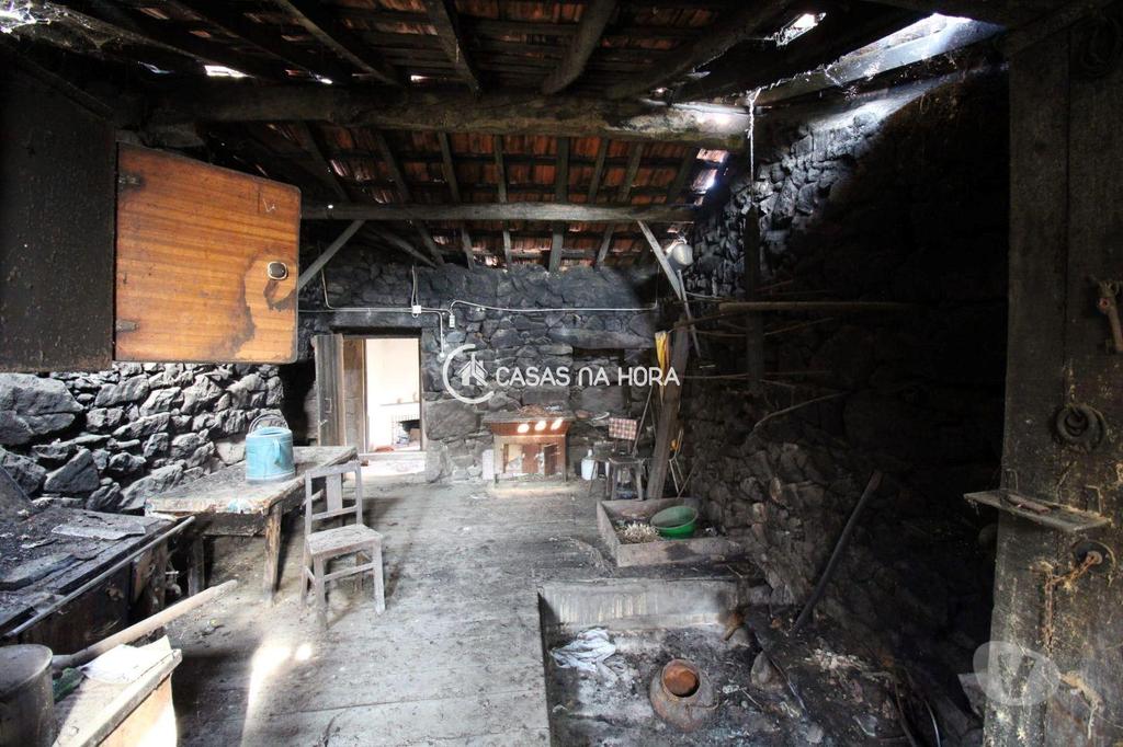 Apartamentos a venda Viseu - Fotos para Moradia para Reconstrução - Póvoa de Calde - Viseu