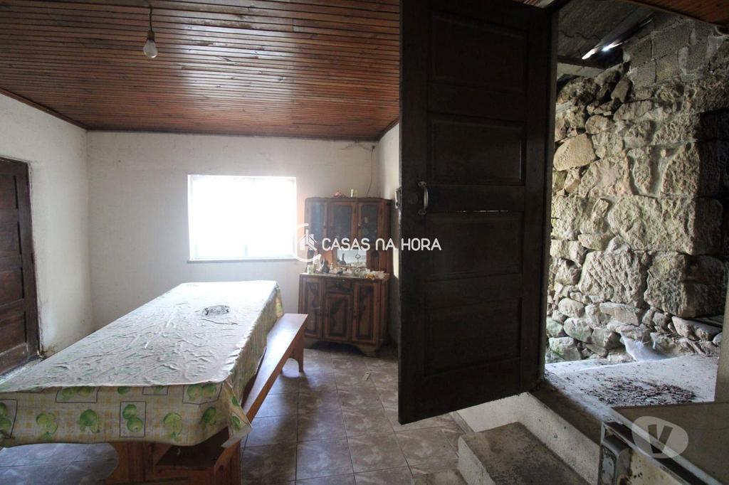 Apartamentos a venda Viseu - Fotos para Moradia para Reconstrução - Póvoa de Calde - Viseu