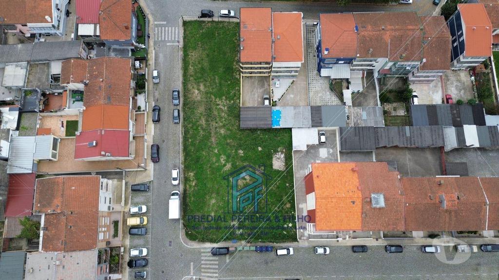 Terrenos Gondomar - Fotos para Lote Terreno p Construção em altura - Rio Tinto Próx. Metro