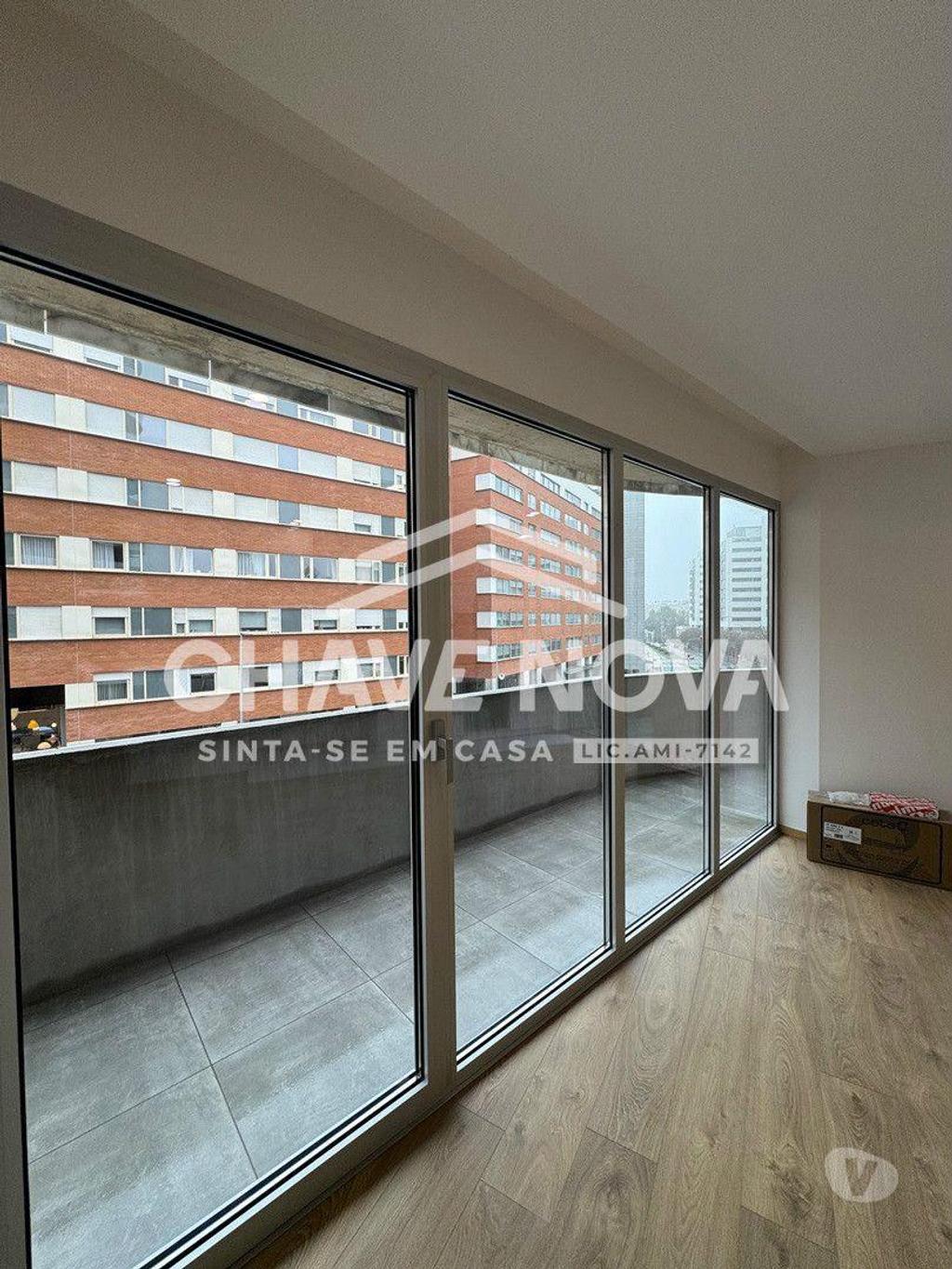 Imóveis para alugar Porto - Fotos para Arrendamento T2 novo c 2 lugares de garagem no Porto