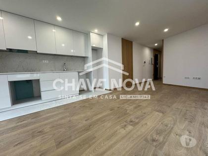 Imóveis para alugar - Fotos para Arrendamento T2 novo c 2 lugares de garagem no Porto