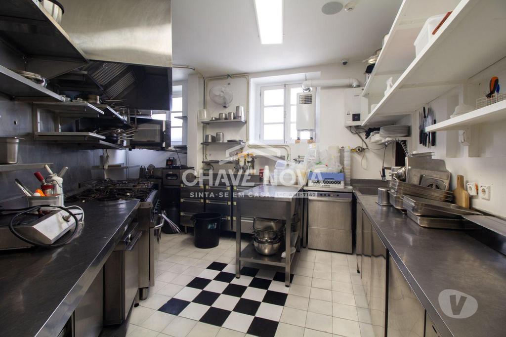 Comprar Loja Porto - Fotos para Restaurante para trespasse na Foz do Douro