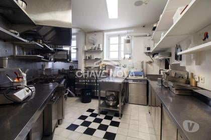 Venda Sala Comercial - Fotos para Restaurante para trespasse na Foz do Douro