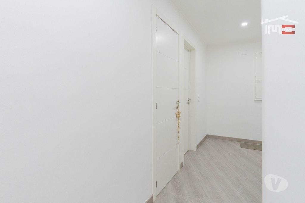 Apartamentos a venda Sintra - Fotos para Sintra-T3 Remodelado em Queluz (8-A-000101)