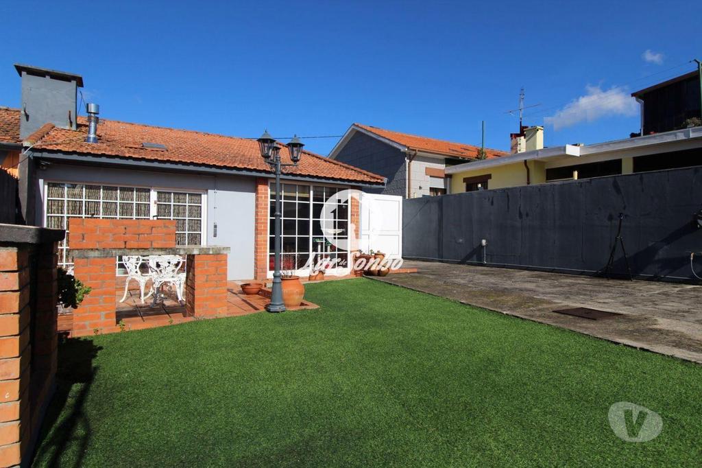 Apartamentos a venda Maia - Fotos para Moradia térrea em gaveto Remodelada em Vilar de Pinheiro- Vila