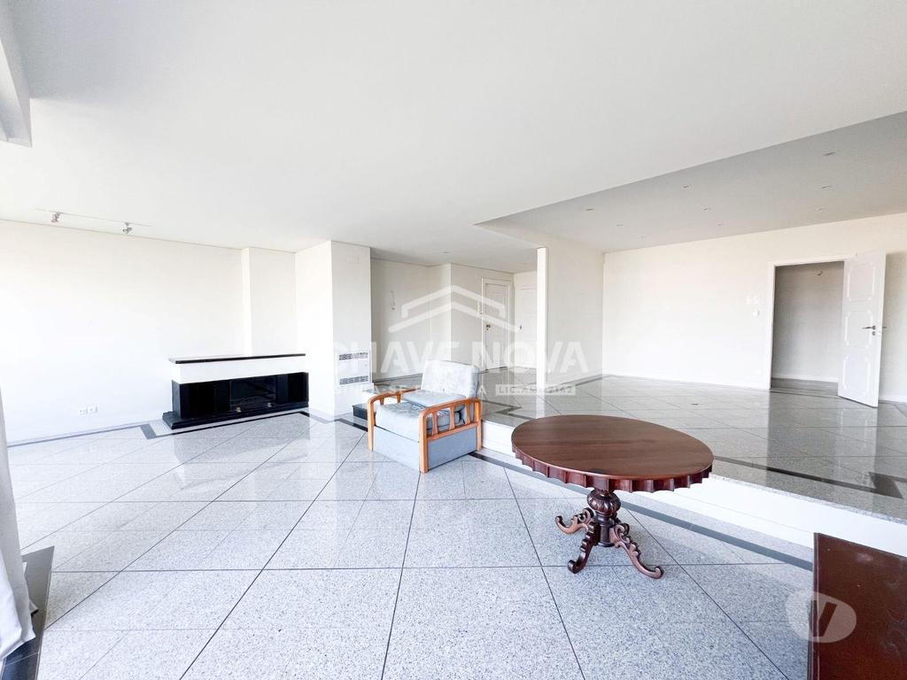 Imóveis para alugar Porto - Fotos para Arrendamento Apartamento T3+1 no Foco