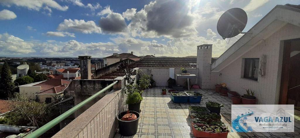 Apartamentos a venda Porto - Fotos para Porto-Andar Moradia T3 em S. Roque - Porto (240127)