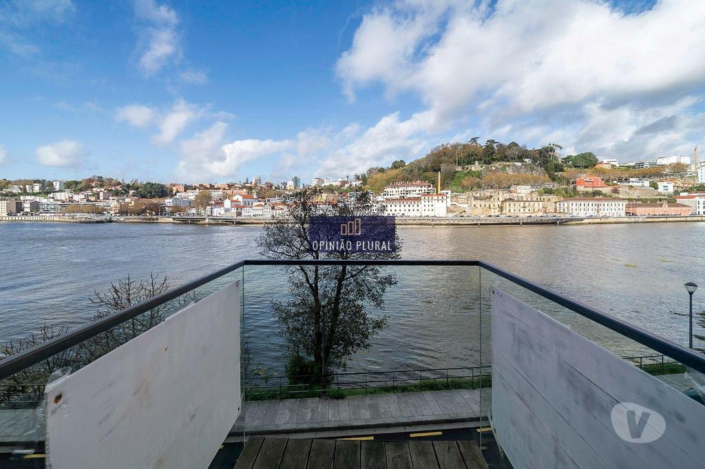 Apartamentos a venda Vila Nova de Gaia - Fotos para Exclusivo T3 Triplex de Luxo com Vistas para o Rio em Condomínio