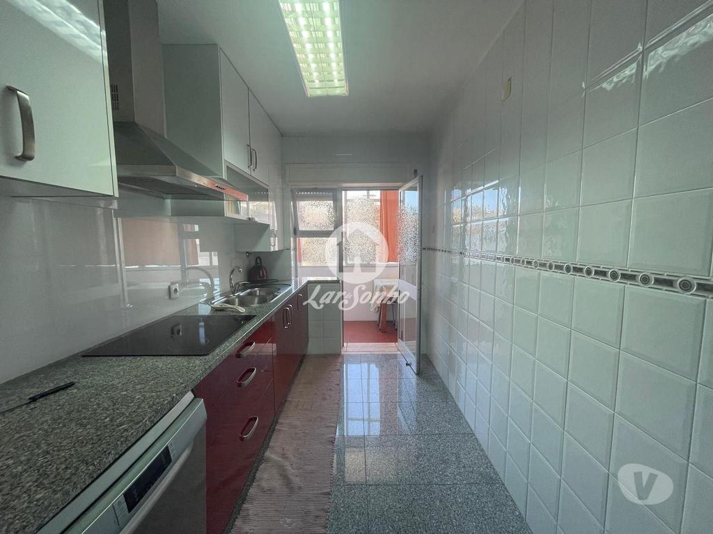 Apartamentos a venda Póvoa de Varzim - Fotos para Apartamento T5 Duplex terraço de 30m a 300m da praia da Póvoa de