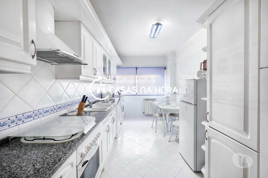 Imóveis para alugar Oeiras - Fotos para Fantástico Apartamento T3 c vista Mar e Serra