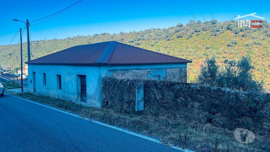 Apartamentos a venda Mação - Fotos para Moradia p Recuperar Antiga Fabrica de Rolhas - Barca da