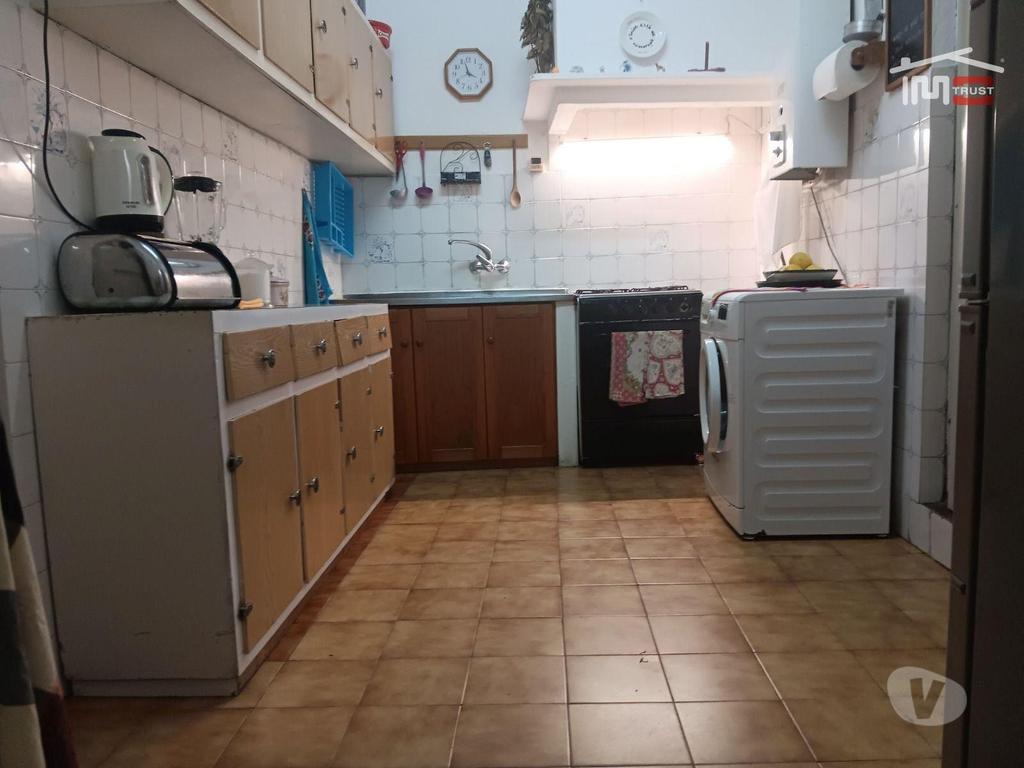 Apartamentos a venda Azambuja - Fotos para Moradia T3 c Garagem e Terraço, 40min de Lisboa (6-M-001292)