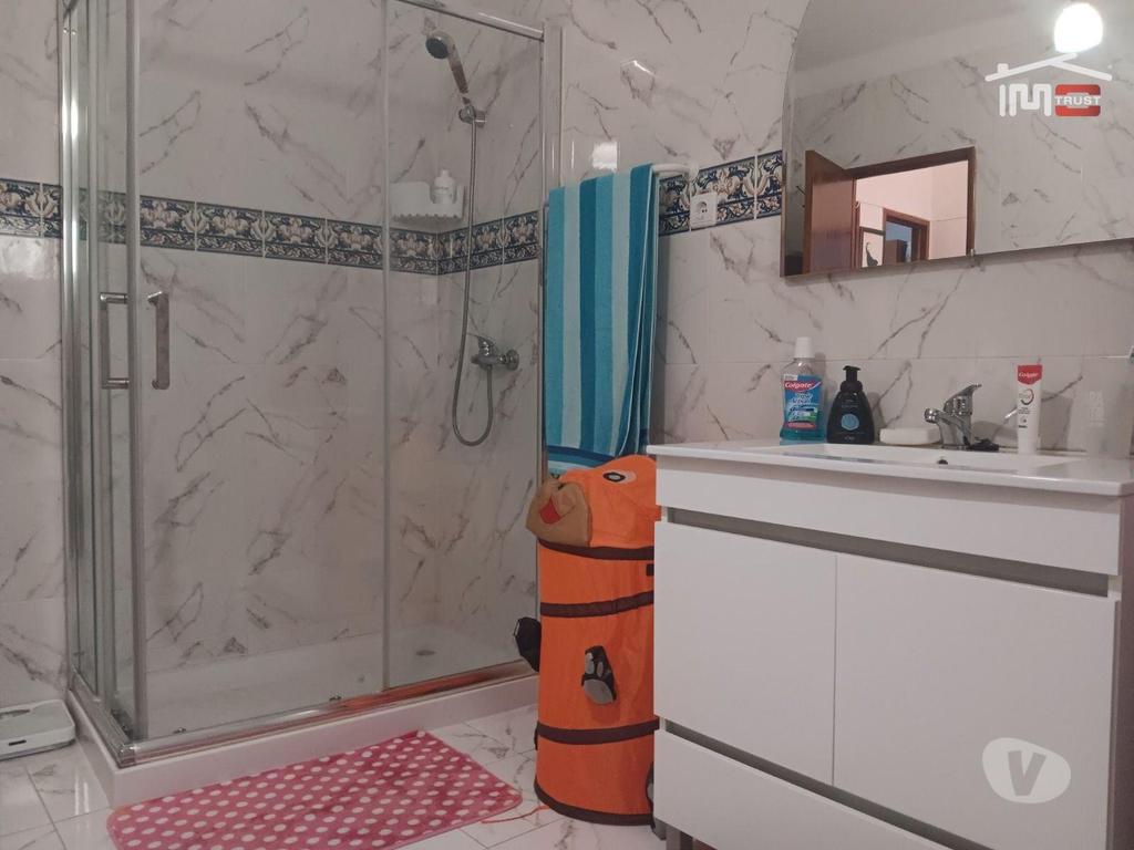 Apartamentos a venda Azambuja - Fotos para Moradia T3 c Garagem e Terraço, 40min de Lisboa (6-M-001292)