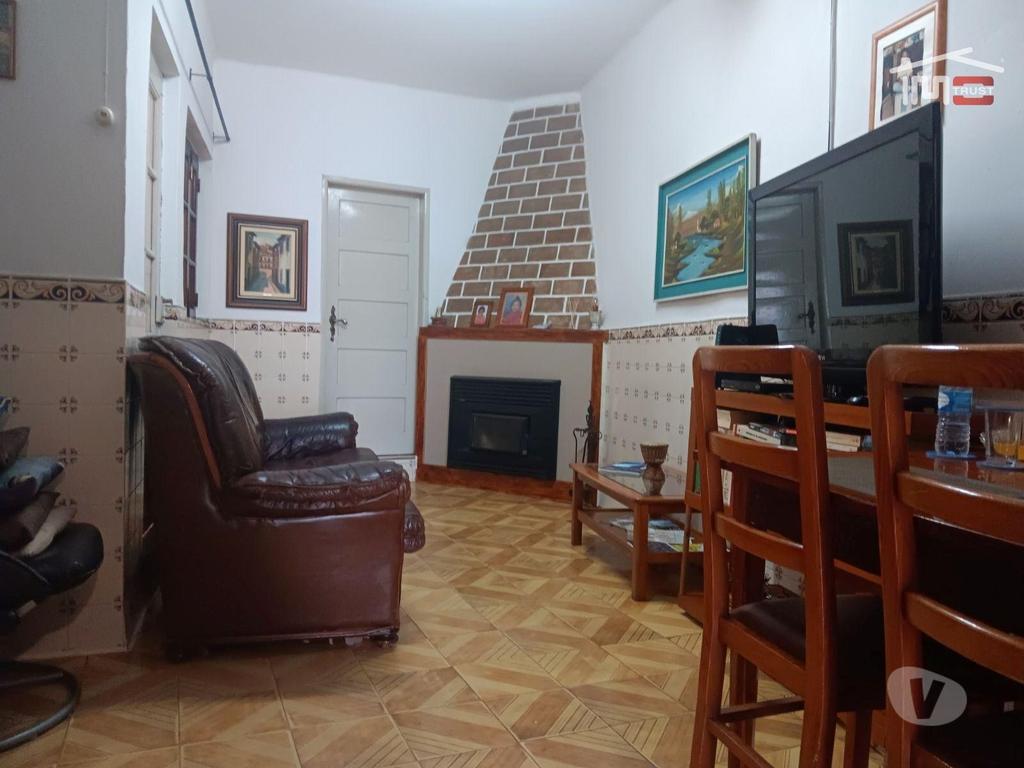 Apartamentos a venda Azambuja - Fotos para Moradia T3 c Garagem e Terraço, 40min de Lisboa (6-M-001292)