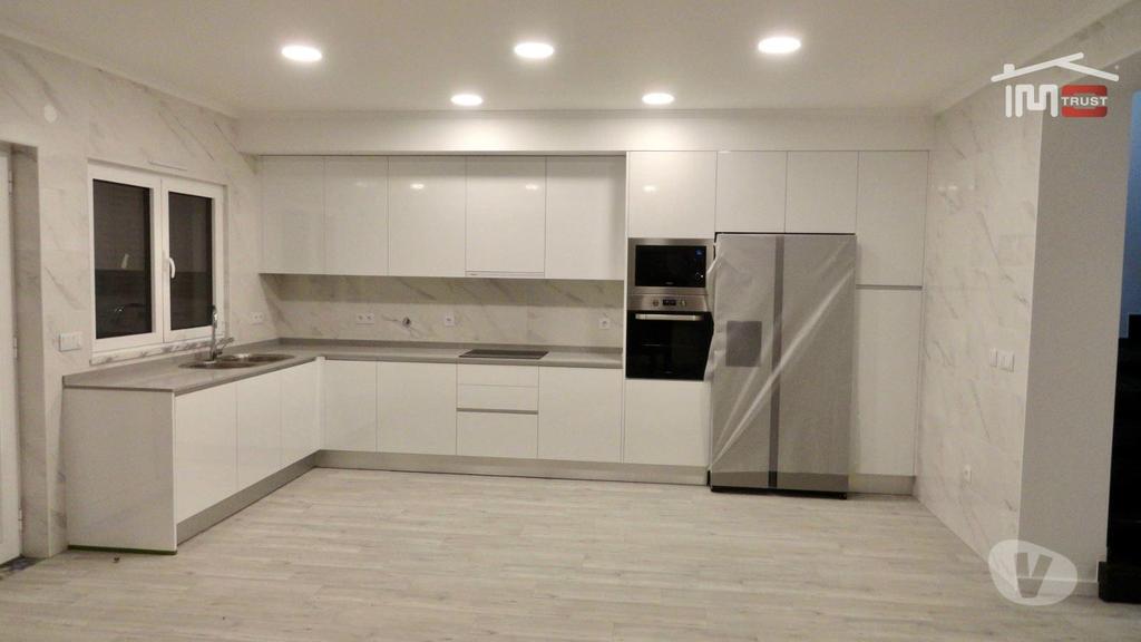 Apartamentos a venda Montijo - Fotos para Montijo-Incrível Moradia T4 Nova -Atalaia (6-M-001304)