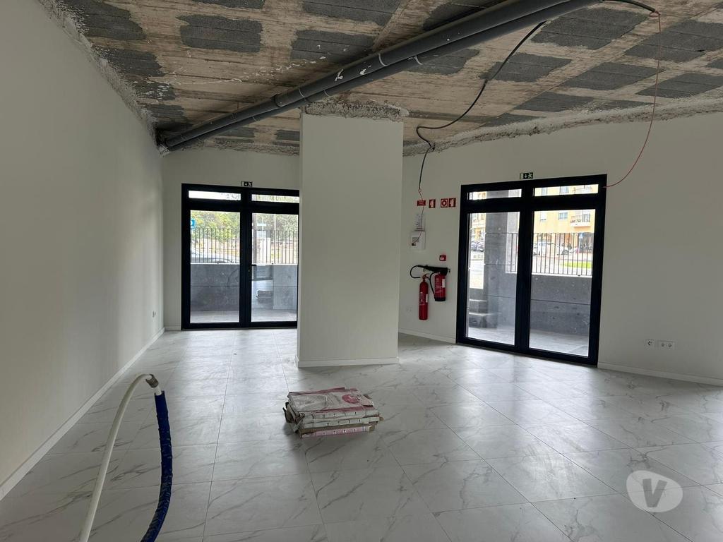 Comprar Loja Loulé - Fotos para ESPAÇO COMERCIAL CENTRO DE ALMANCIL
