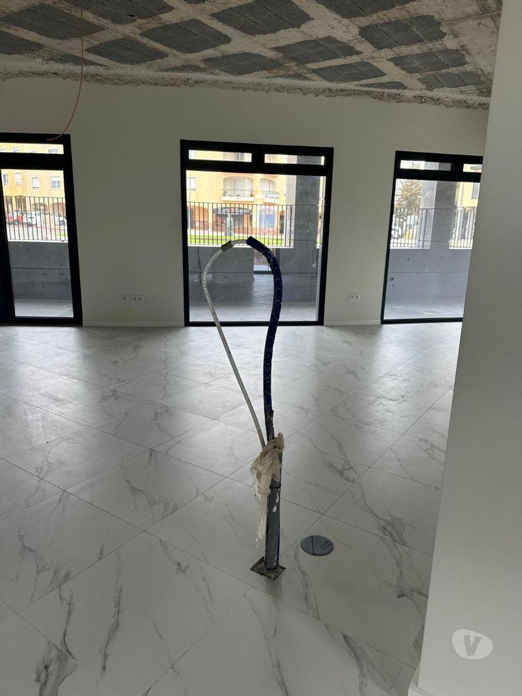 Comprar Loja Loulé - Fotos para ESPAÇO COMERCIAL CENTRO DE ALMANCIL