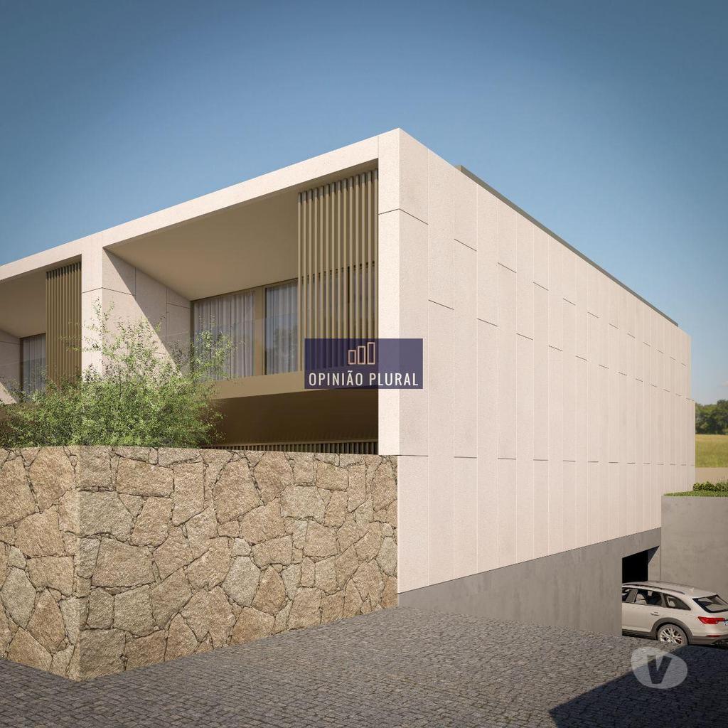 Apartamentos a venda Vila Nova de Gaia - Fotos para Espaçosa Moradia T3 com Três Suítes em Serzedo Perosinho