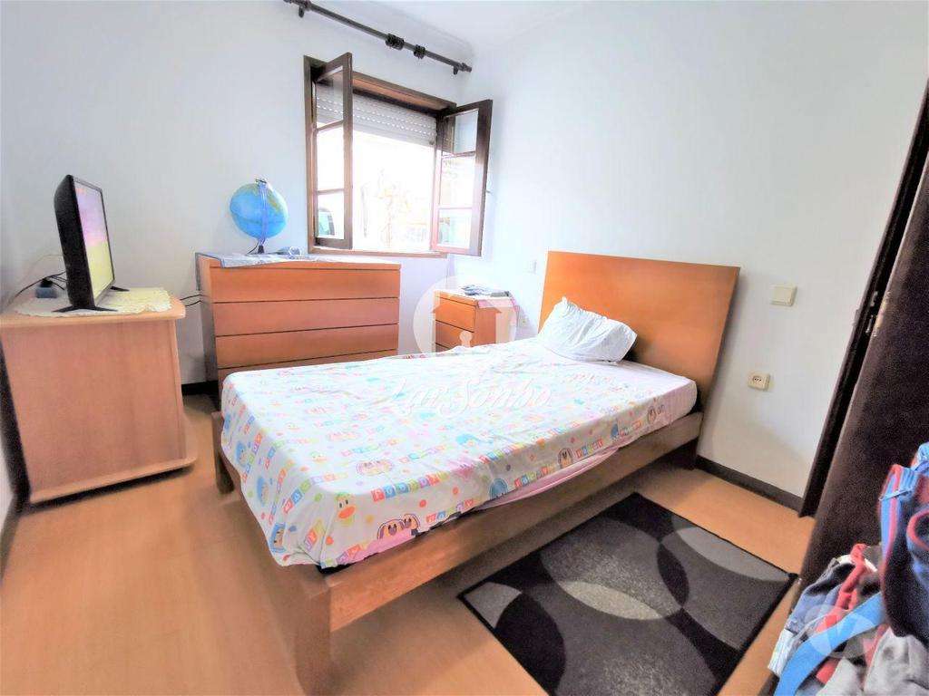 Apartamentos a venda Póvoa de Varzim - Fotos para Andar moradia T3 com G.F. p 2 carros em Terroso (240-M-22829)