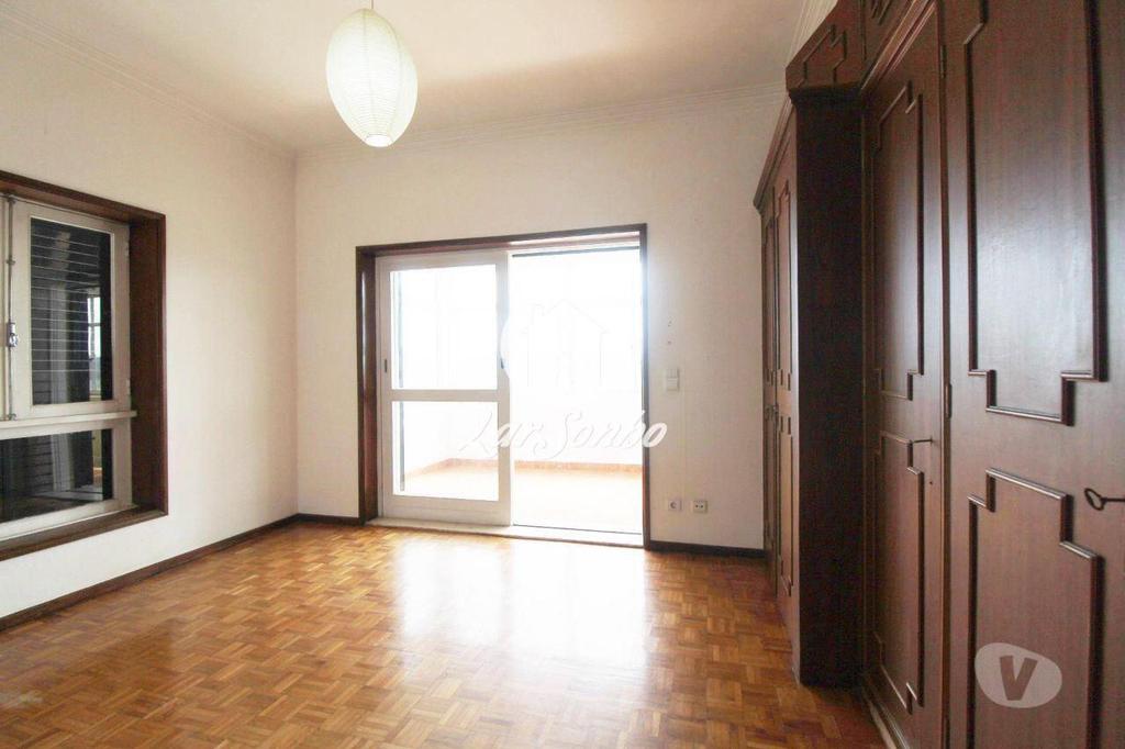 Apartamentos a venda Vila do Conde - Fotos para Moradia T4 com extenso terreno em Mosteiró- Vila do Conde