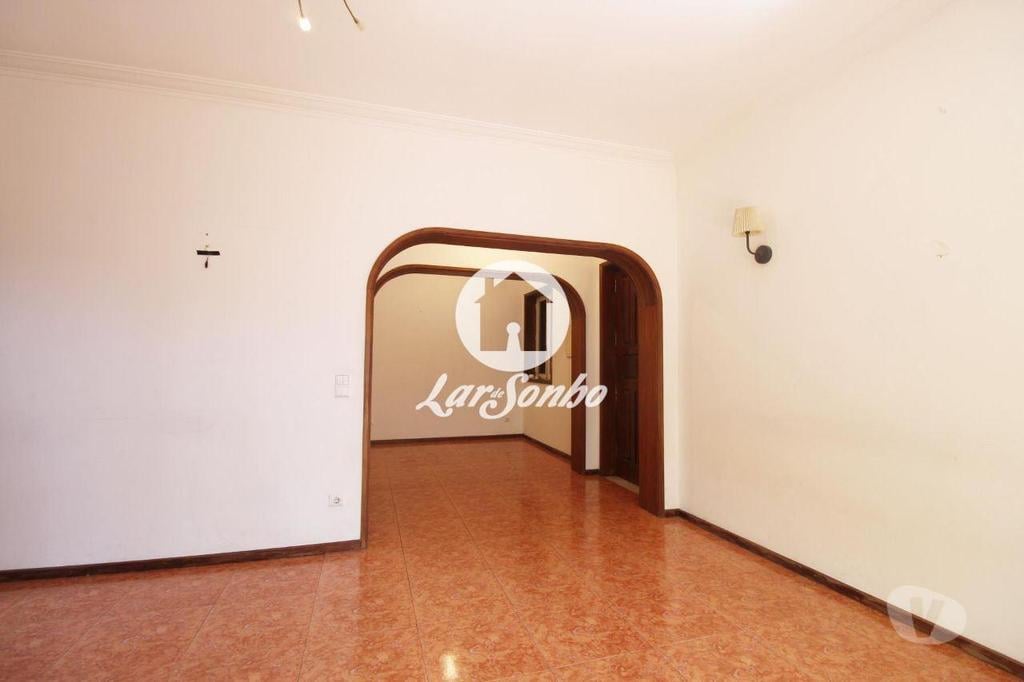 Apartamentos a venda Vila do Conde - Fotos para Moradia T4 com extenso terreno em Mosteiró- Vila do Conde
