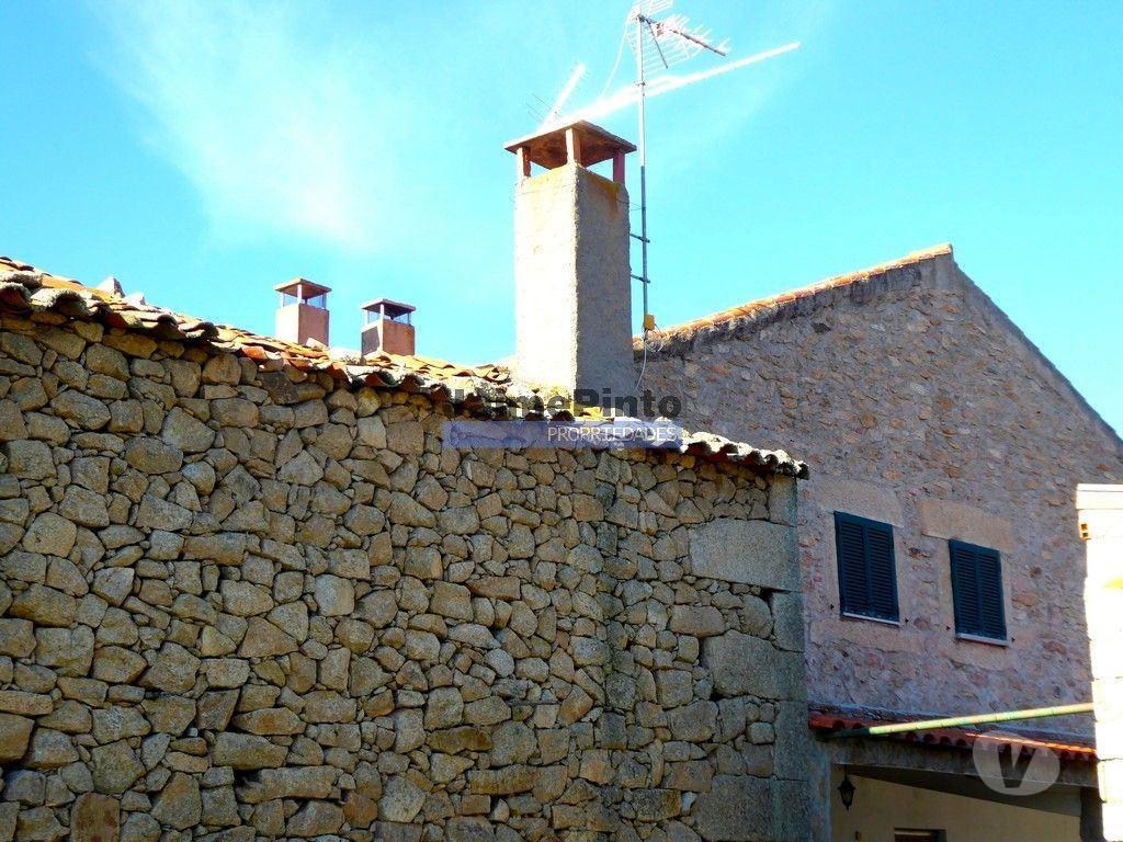 Apartamentos a venda Figueira de Castelo Rodrigo - Fotos para Casa de campo em pedra, 4 quartos, região de Barca DAlva.