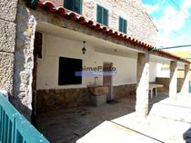 Casa de campo em pedra, 4 quartos, região de Barca DAlva.