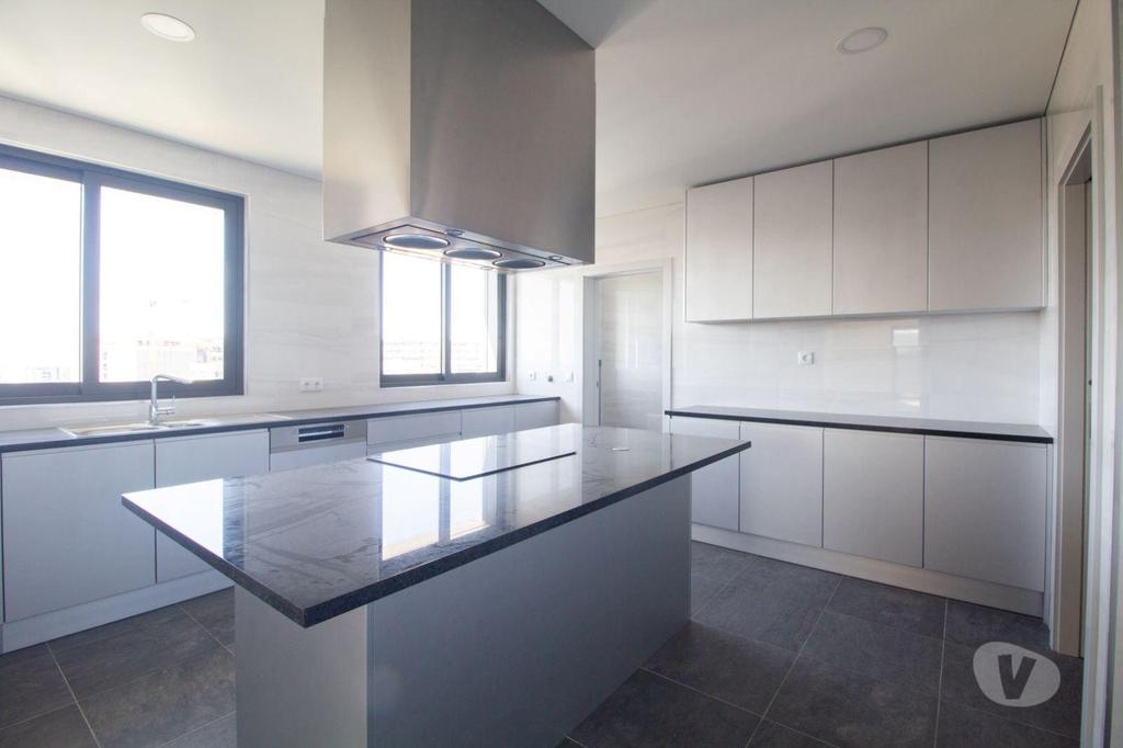 Apartamentos a venda Porto - Fotos para Porto-Penthouse T4 com Terraço na Avenida da Boavista (LUX 00158)