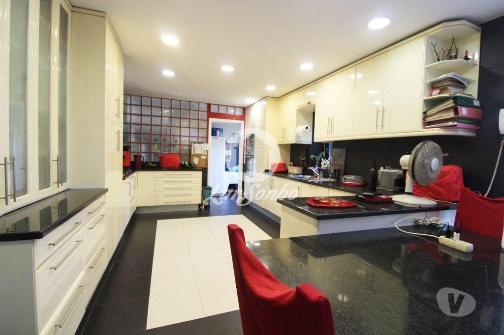 Apartamentos a venda Vila do Conde - Fotos para Moradia com 4 quartos e piscina a 7min. do metro em Aveleda -