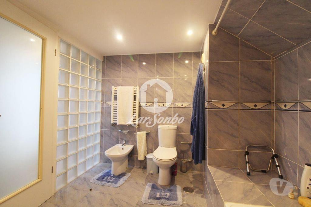 Apartamentos a venda Vila do Conde - Fotos para Moradia com 4 quartos e piscina a 7min. do metro em Aveleda -