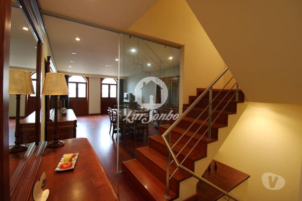 Apartamentos a venda Póvoa de Varzim - Fotos para Moradia M4 c nova com G.F. p 2 carros + loja com 98 m2 na