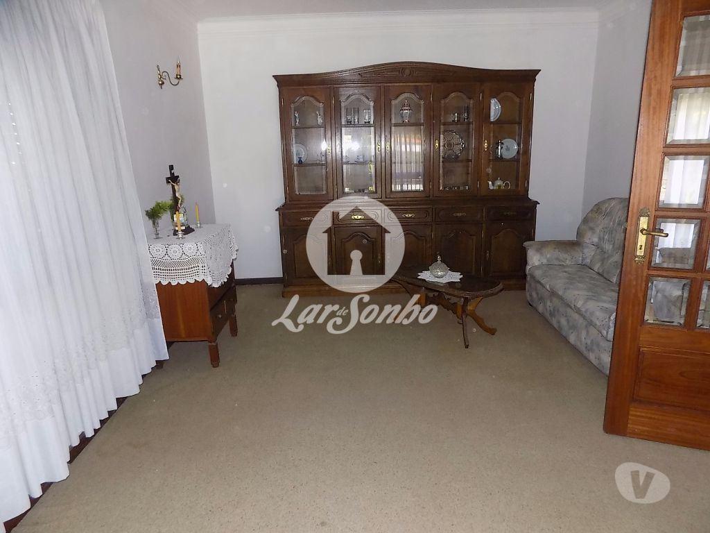 Apartamentos a venda Vila do Conde - Fotos para Moradia M3 c terreno de 8.231 m2 em Guilhabreu, Vila do Conde