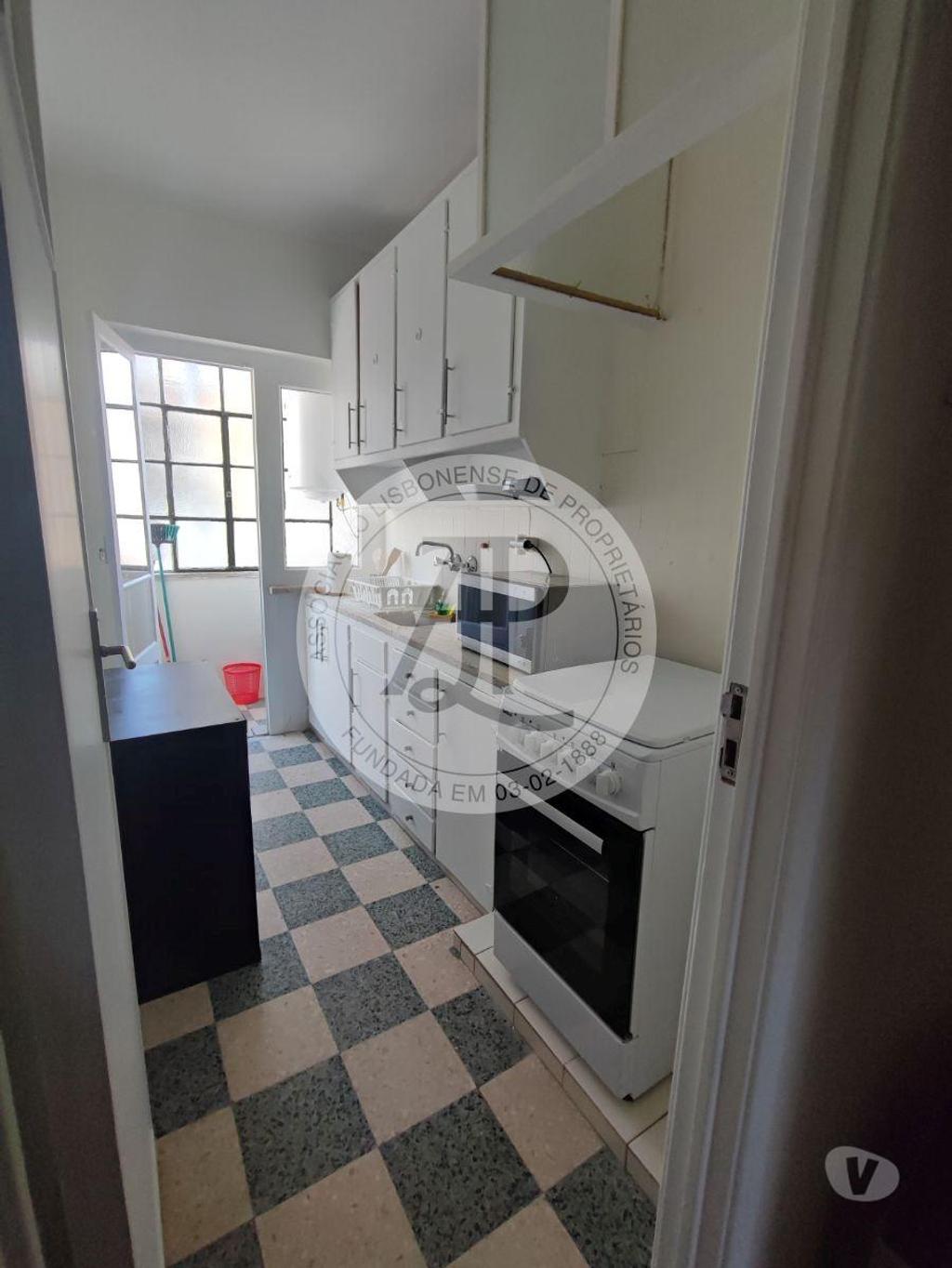 Imóveis para alugar Loures - Fotos para AV MARIA LUISA BRAANCAMP 29 2ESQ