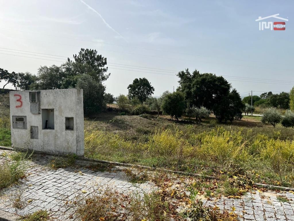 Comprar Loja Abrantes - Fotos para Terreno Urbano - Oportunidade de Investimento em Mouriscas,...
